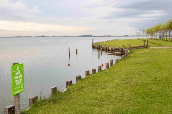 Foto de Camping Bahía de Los Lobos - Lobos en Bahía de Los Lobos,Lobos,Buenos Aires